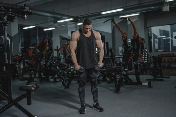 Quali sono le migliori tecniche di motivazione per rimanere concentrati sugli obiettivi di fitness?